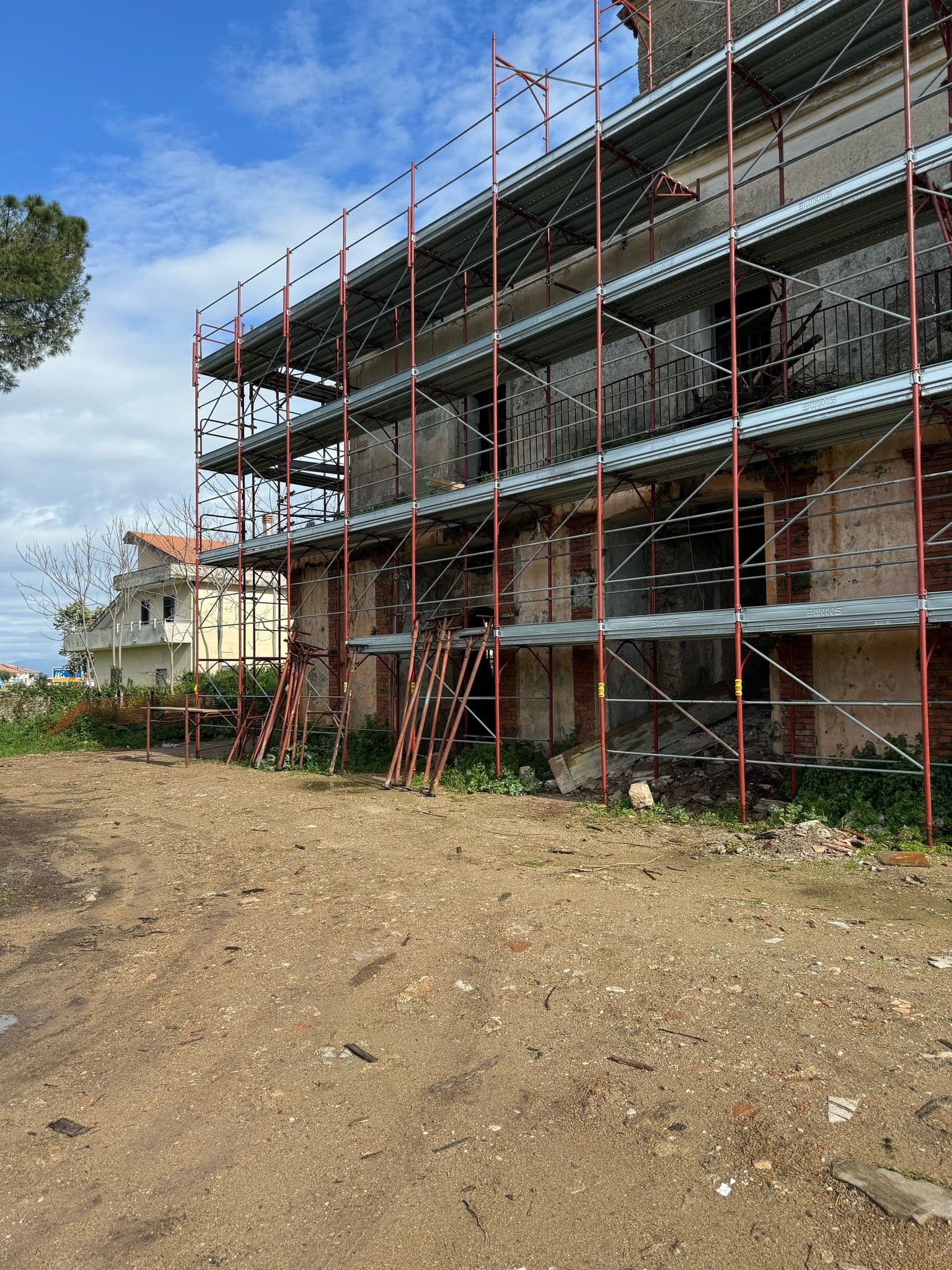 Edificio Residenziale — Campagna (SA) · Nuova costruzione